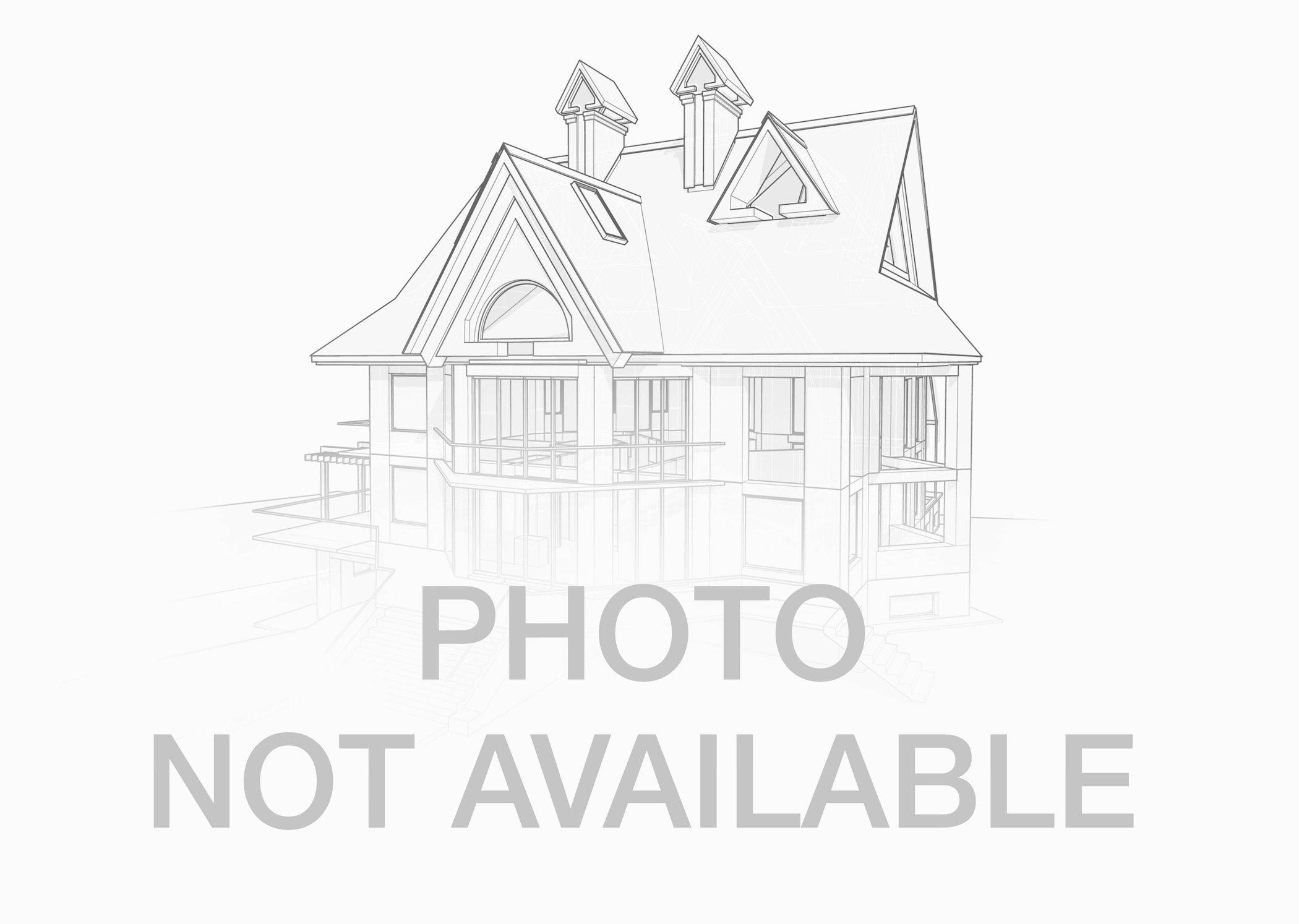 1552 E 65th Place 